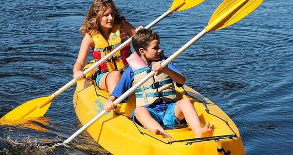 faire du kayak avec un enfant
