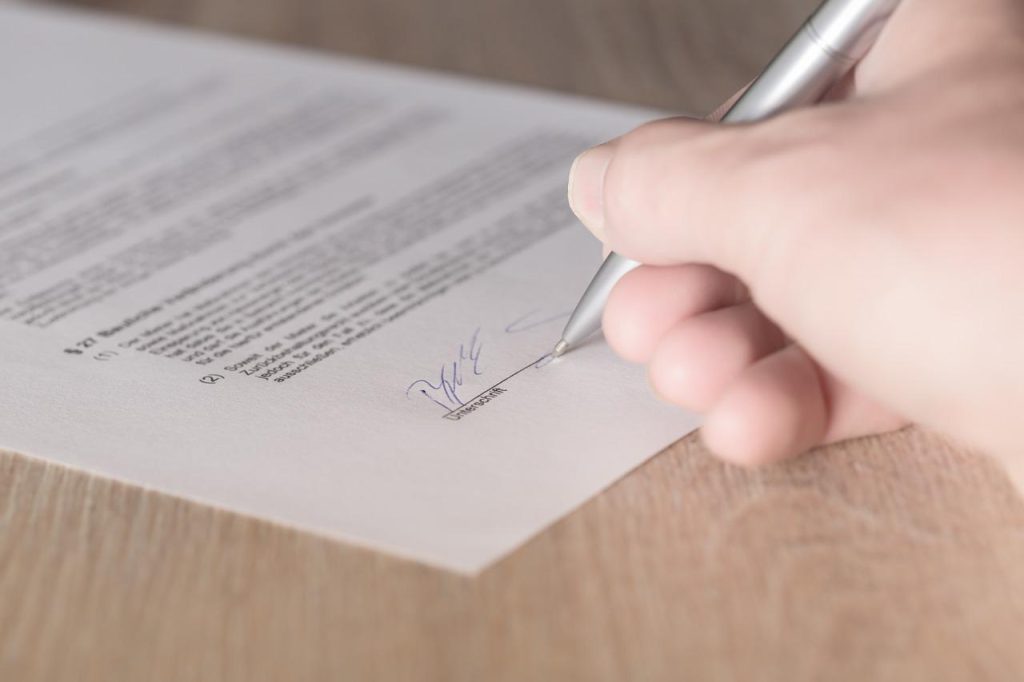 Faites la différence entre une assurance obsèques et une assurance décès
