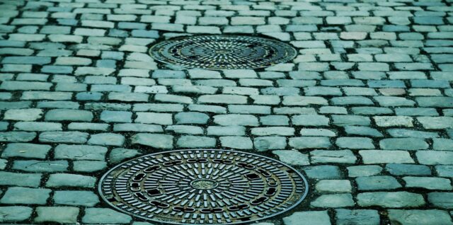 découvrez nos services de pavage de haute qualité pour embellir vos espaces extérieurs. que ce soit pour des allées, terrasses ou stationnements, notre expertise vous garantit un résultat durable et esthétique. faites confiance à notre équipe pour un aménagement extérieur impeccable.